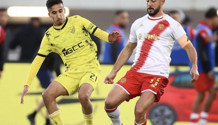 المغرب الفاسي يهزم الوداد ويعتلي الصدارة مؤقتا